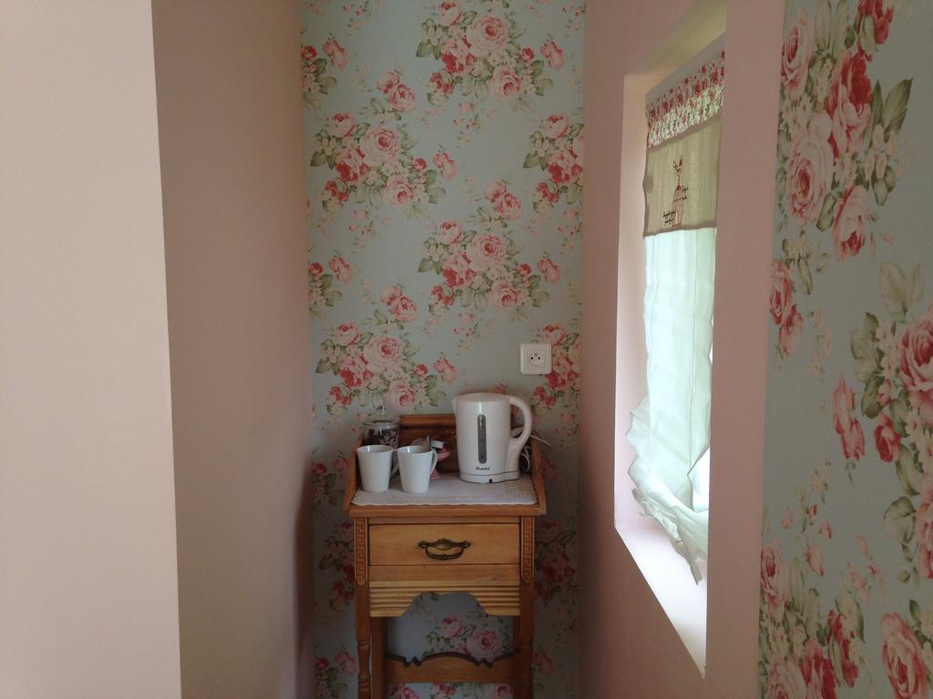 L'Auberge Des Oiseaux Chantants Willeman Room photo
